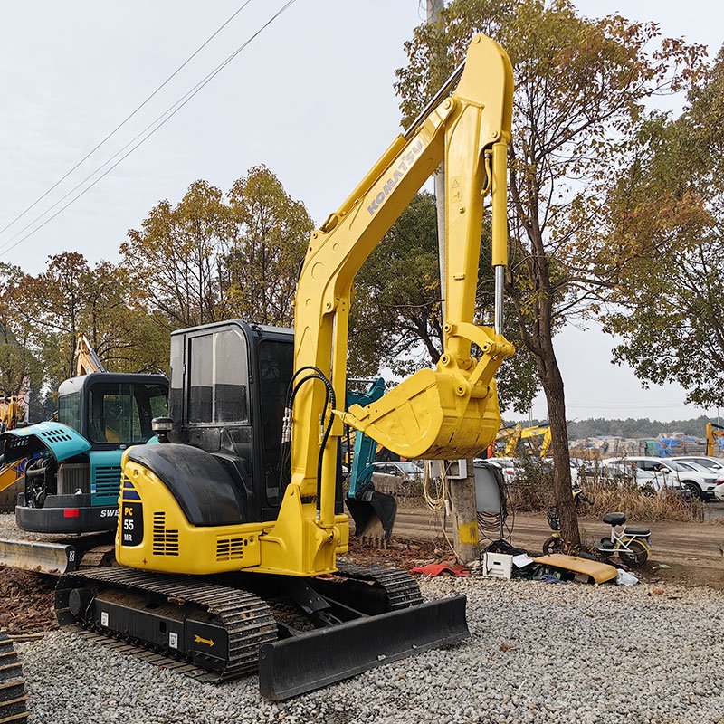 Japanese Used mini excavators Komatsu PC55 earth moving machinery second hand hydraulic excavator Komatsu 55 excavators for sale