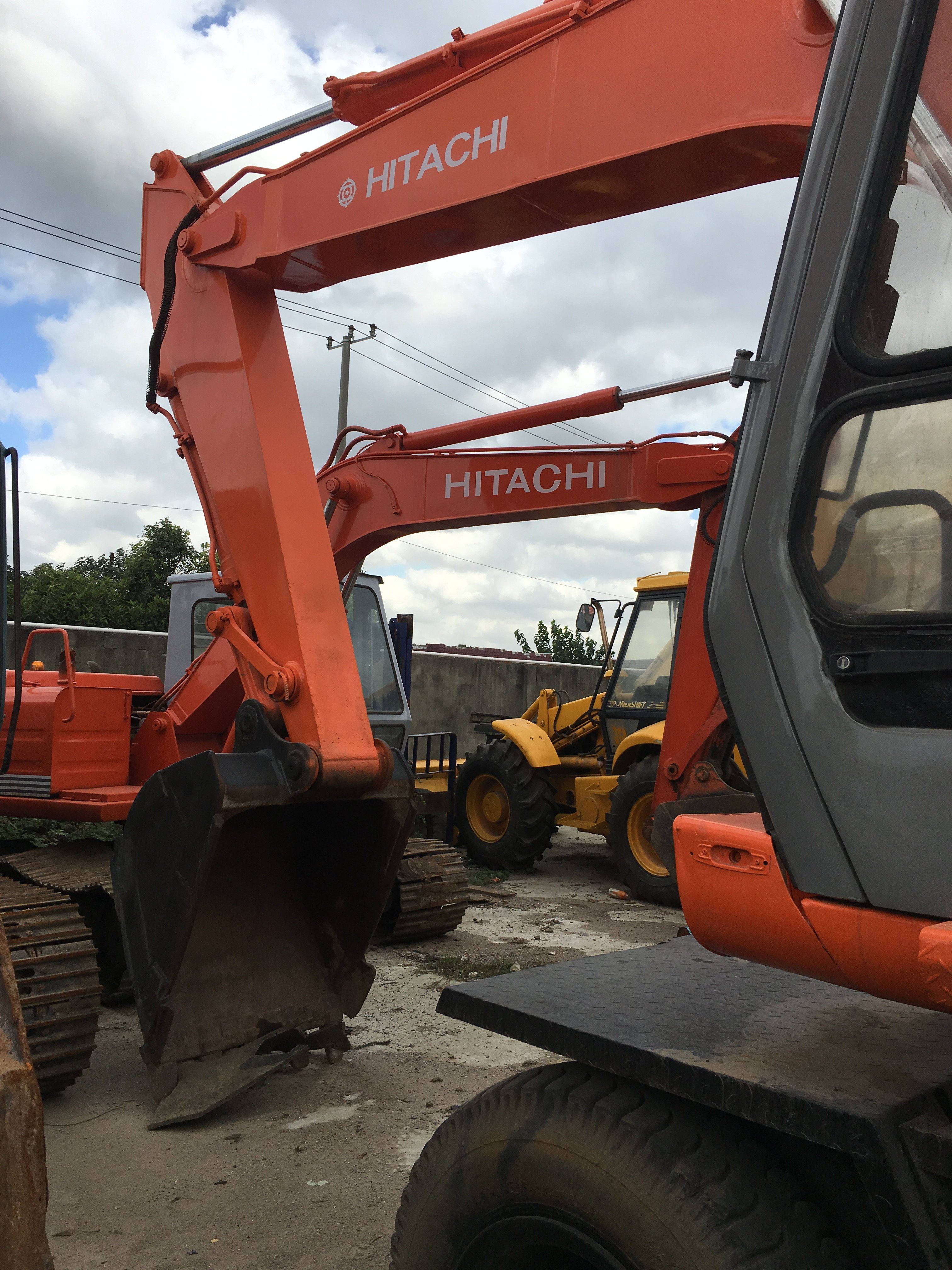 used hitachi ex160wd-1 wheel excavator with good condition,Used Hitachi Excavator/Hitachi ex160 Wheeled Excavator
