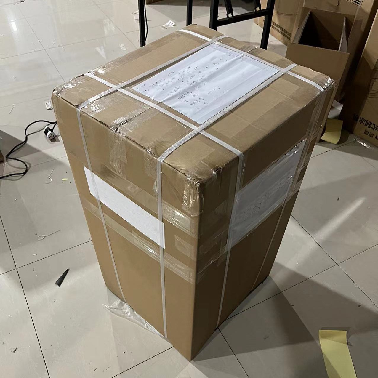 Stainless Steel 100kg Commercial Ice Maker Machine Price Ice Cube Making Machine Ice Making Machine For Business Home Use