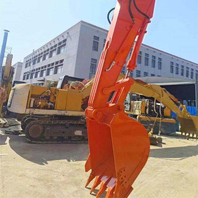 used Doosan DX225 excavator with 20 ton send hand excavator cheaper cost made in Korea 2019 year model