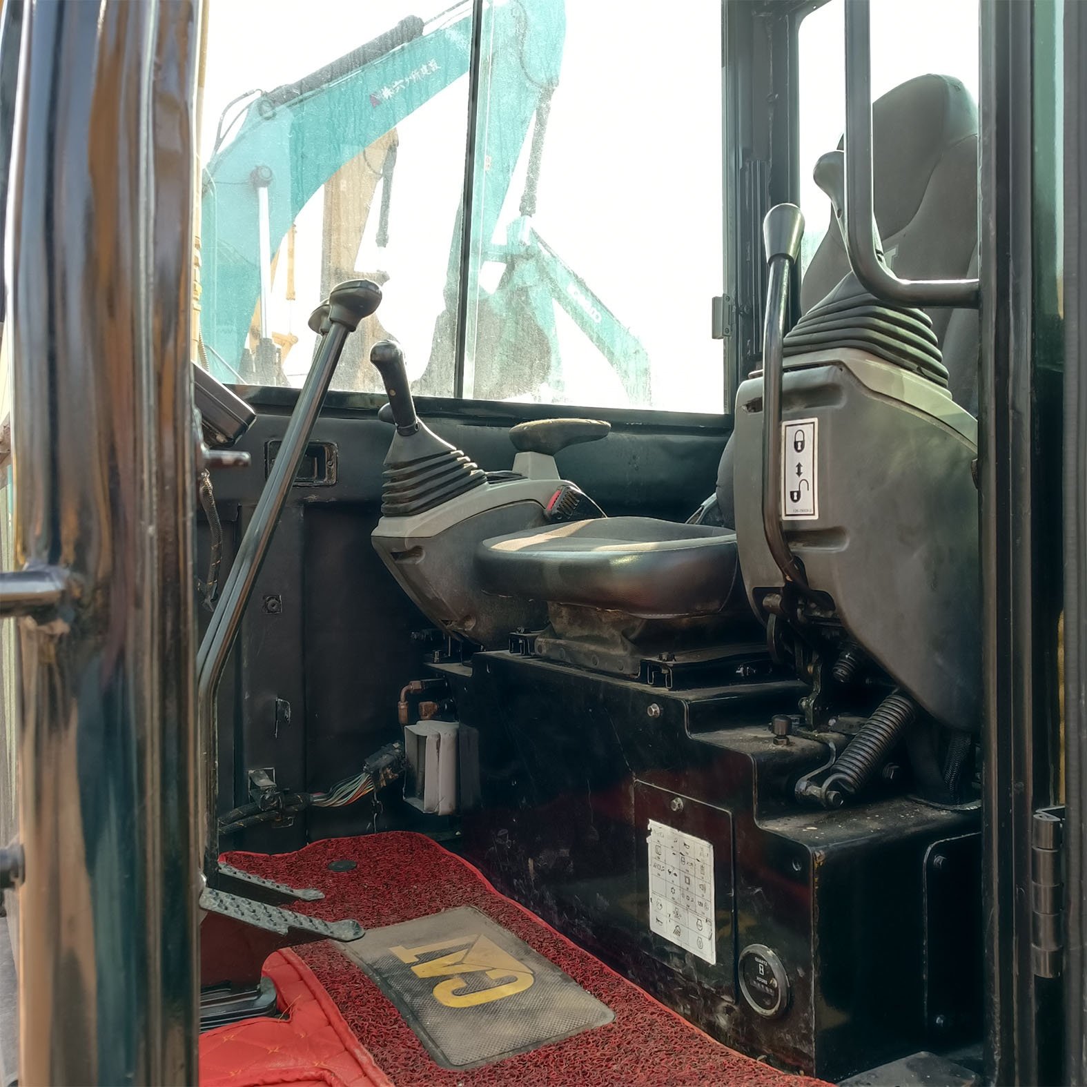 Used Caterpillar CAT 305.5E Crawler Excavator Almost New From Japan Second Hand Caterpillar CAT 305.5 Crawler Excavator In Stock
