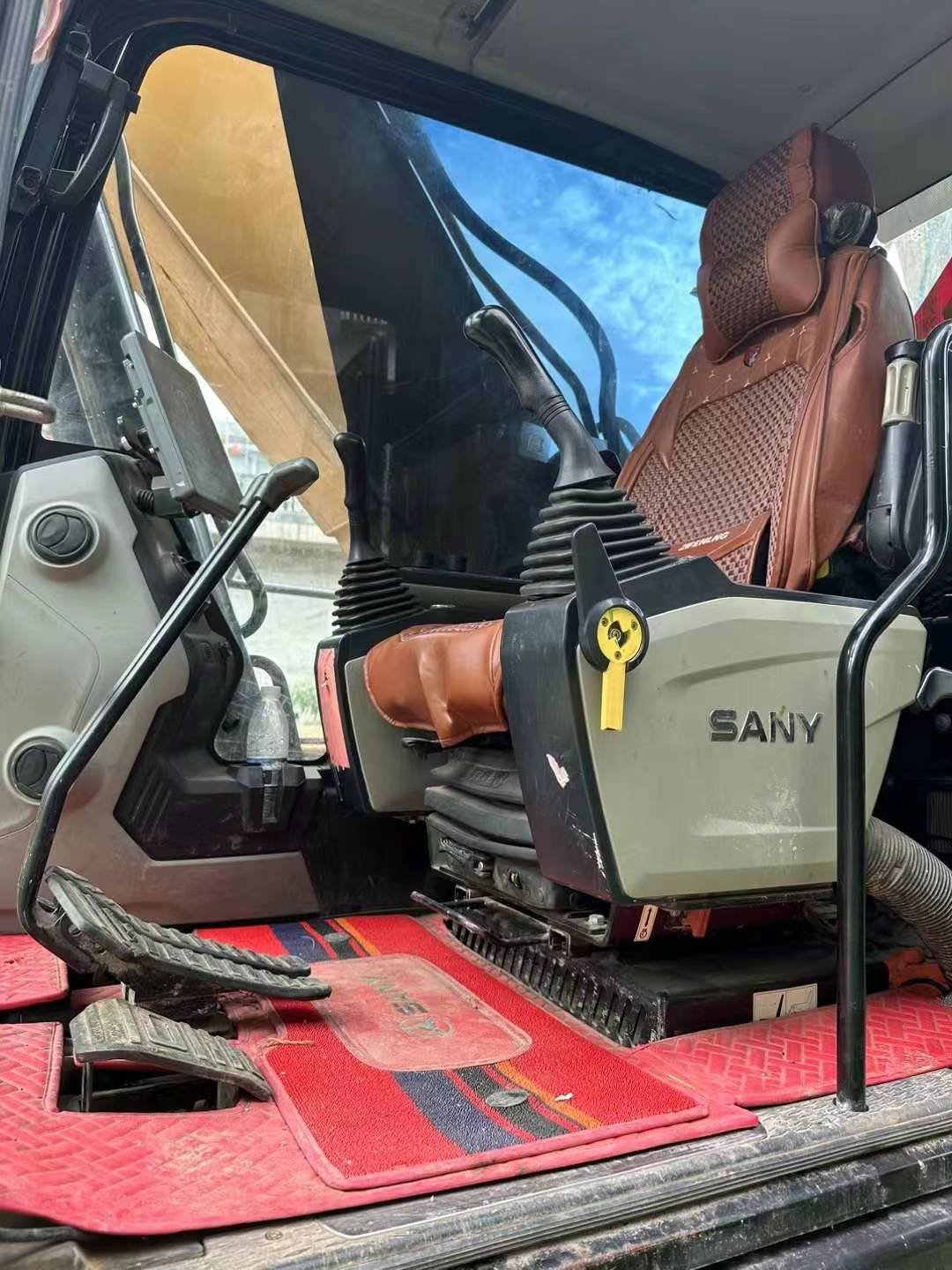 Used Construction Machine SANY200 Excavator/used Heavy Duty Equipment Used Excavator