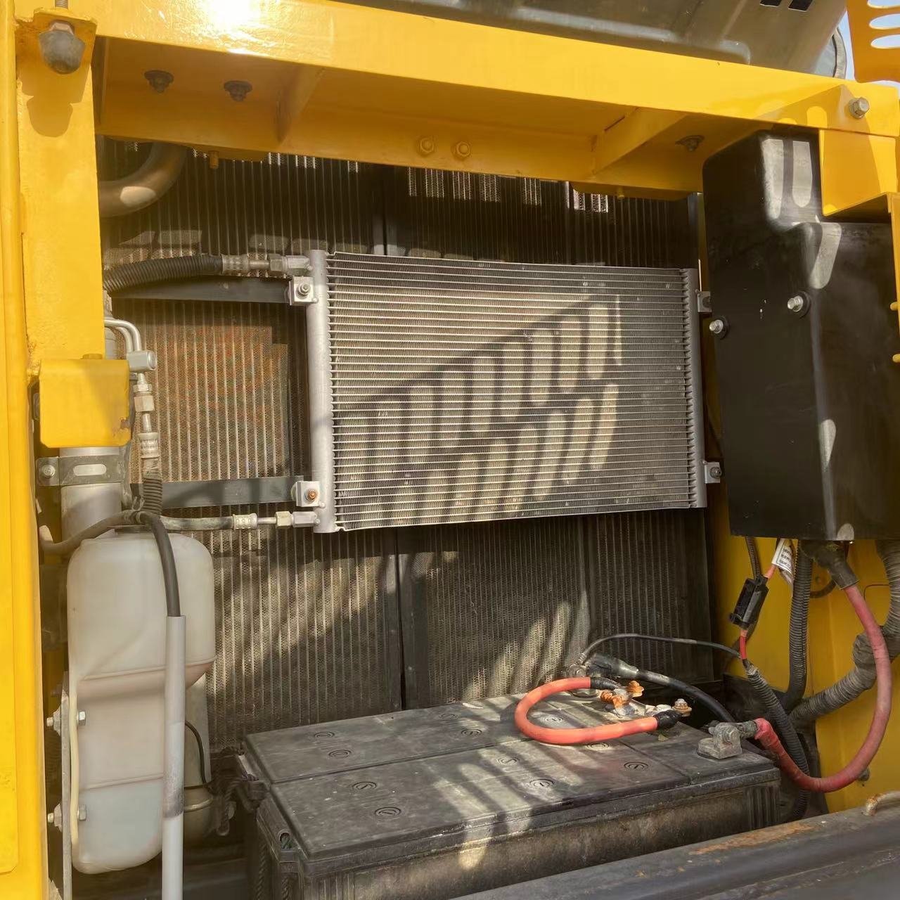 Original Paint Used 26 Ton Kobelco Sk260-8 Sk260 Hydraulic Excavator Sk 260 Sk 260-8 Sk260lc-8 Crawler Excavator For Sale
