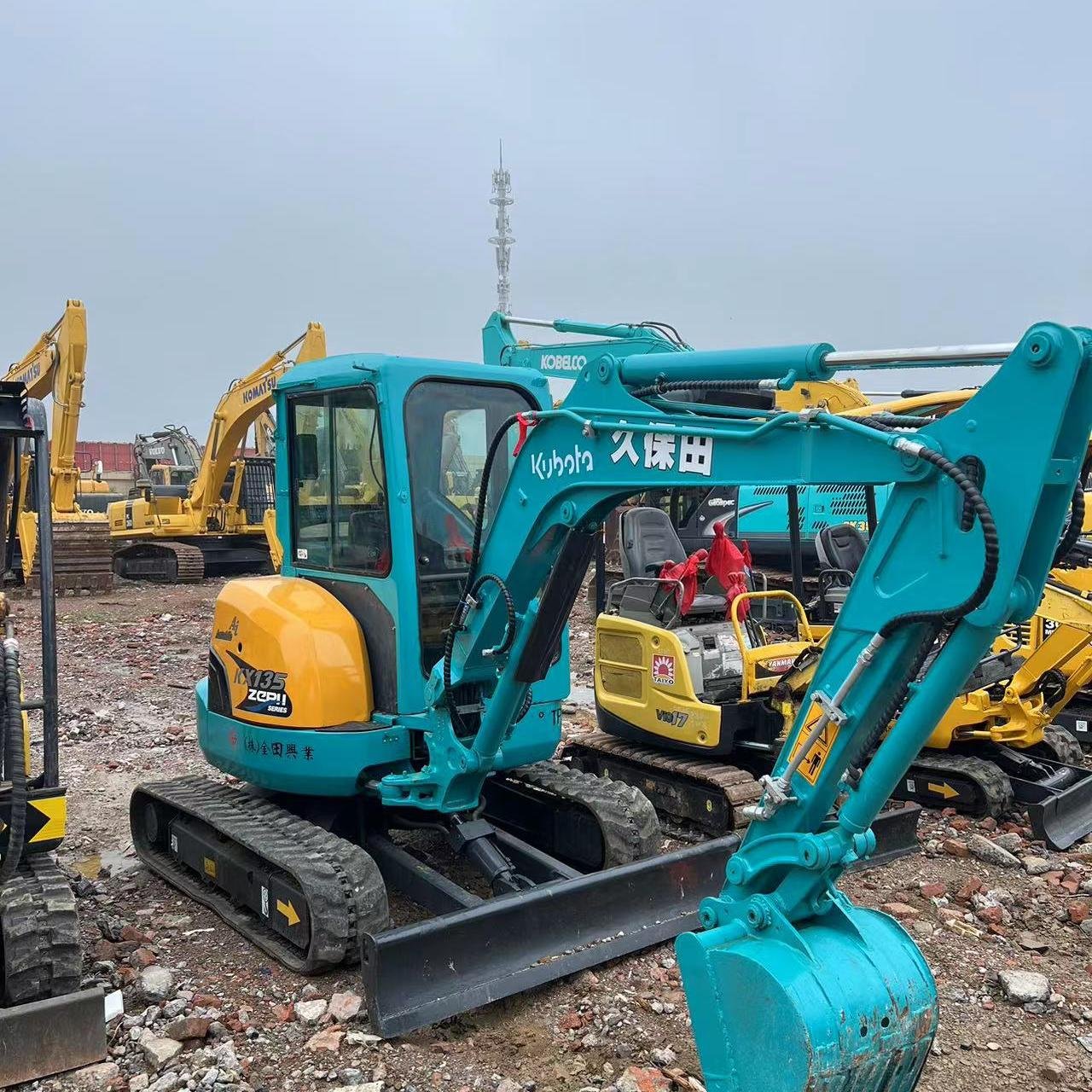 used Japan hydraulic crawler excavator USED Kubota KX135 3.5ton digger digging household machine super quality