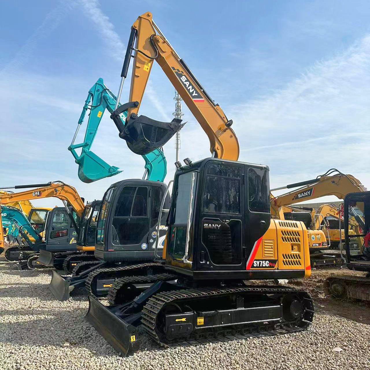 Second-hand 7 tons of 10 tons of hydraulic crawler excavator. China spot inventory trade. Good test quality