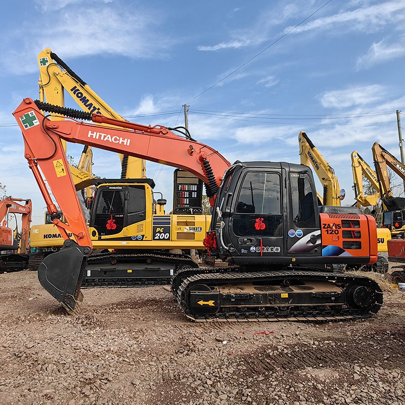Japan imported Hitachi120 excavator original second-hand Hitachi ZX120 120 130 medium crawler used earth moving digger for sale