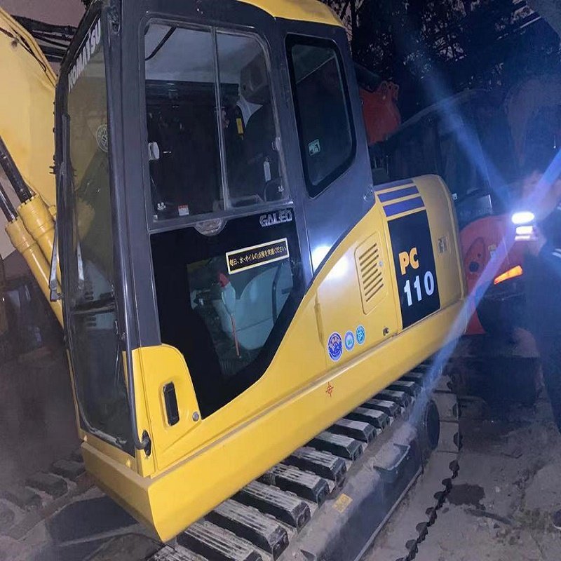ZiHui Best Selling Harga Excavadora Komatsu Used Machinery PC110 Excavator Construction Machinery used Excavators