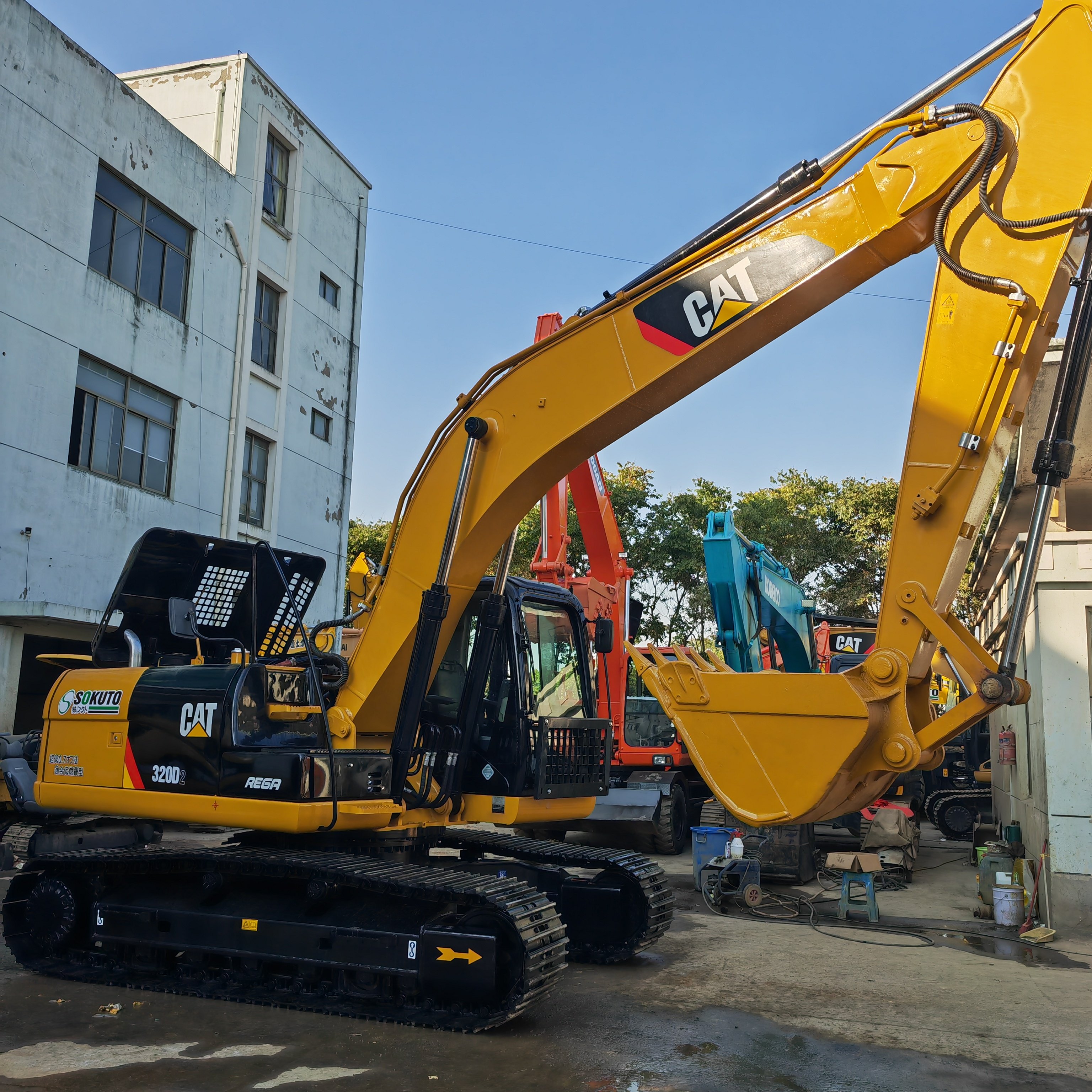 Used Excavator CAT320 Caterpillar 320 Mini hydraulic excavator Price Other construction machinery import excavator