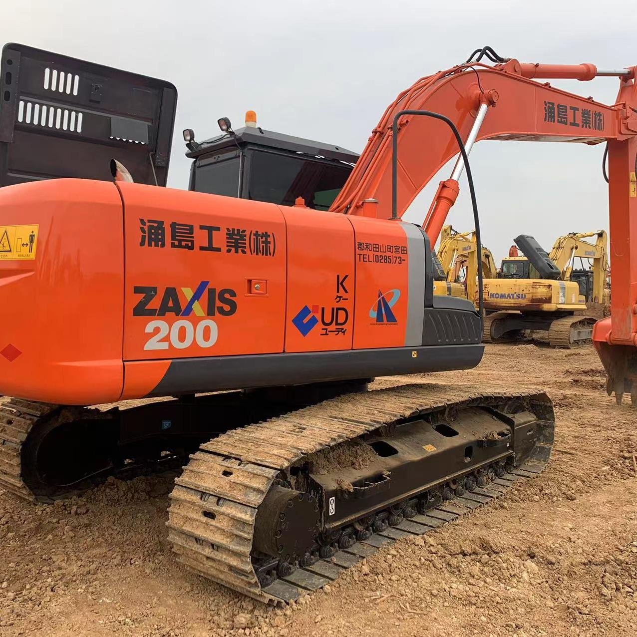 Almost new Hitachi 20TON ZX200 used excavator