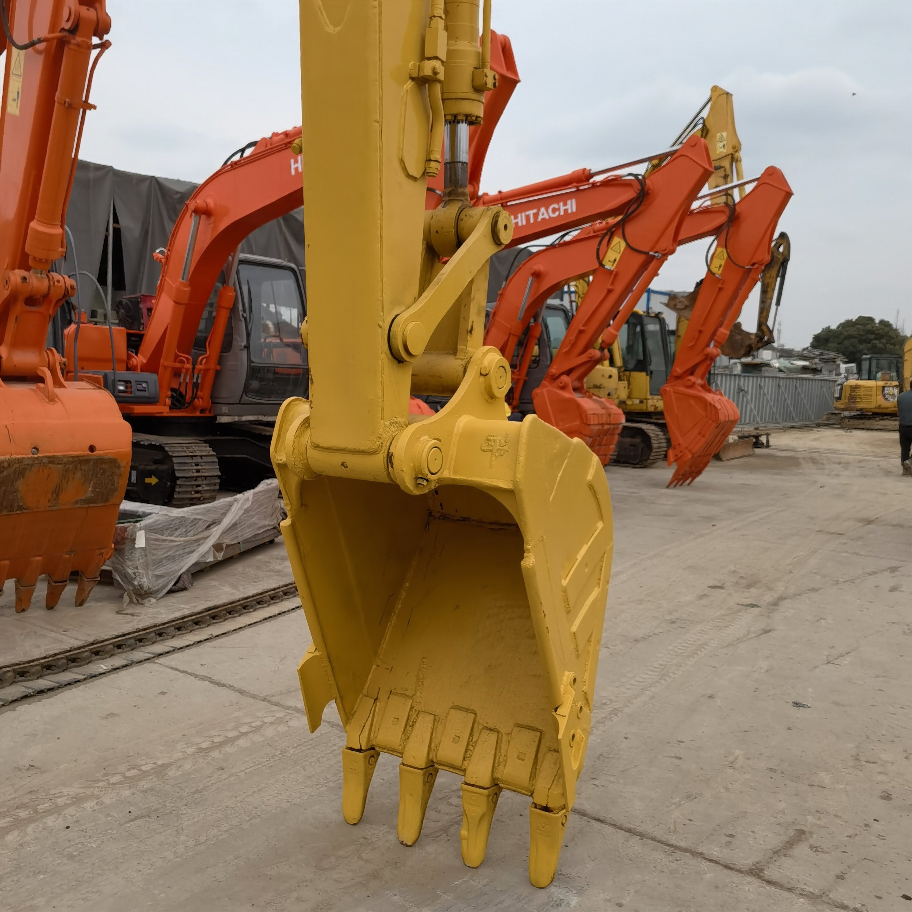 Excellent State Used Komatsu PC220-8 Excavator Machinery Komatsu PC120-6 Construction Machine komatsu pc120 pc120-8
