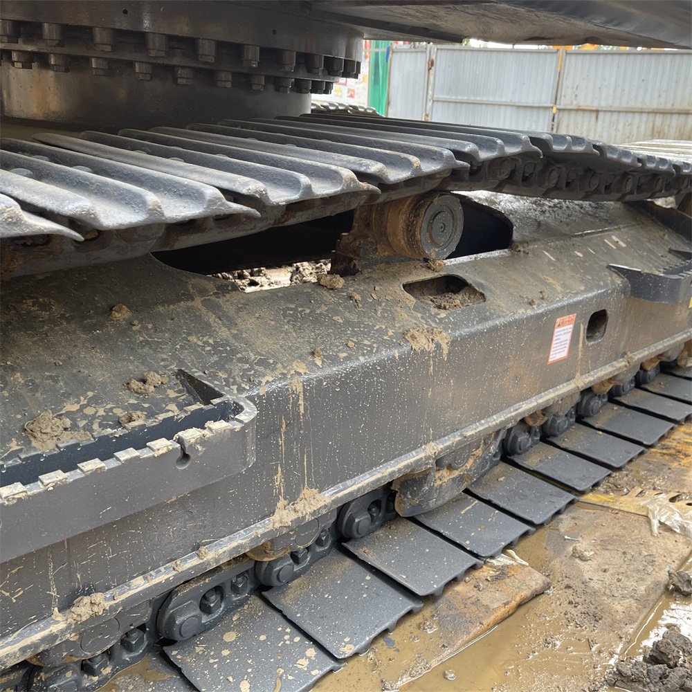 Used Chinese HOT Excavators Secondhand Crawler XE135D Digger Excavator for sale