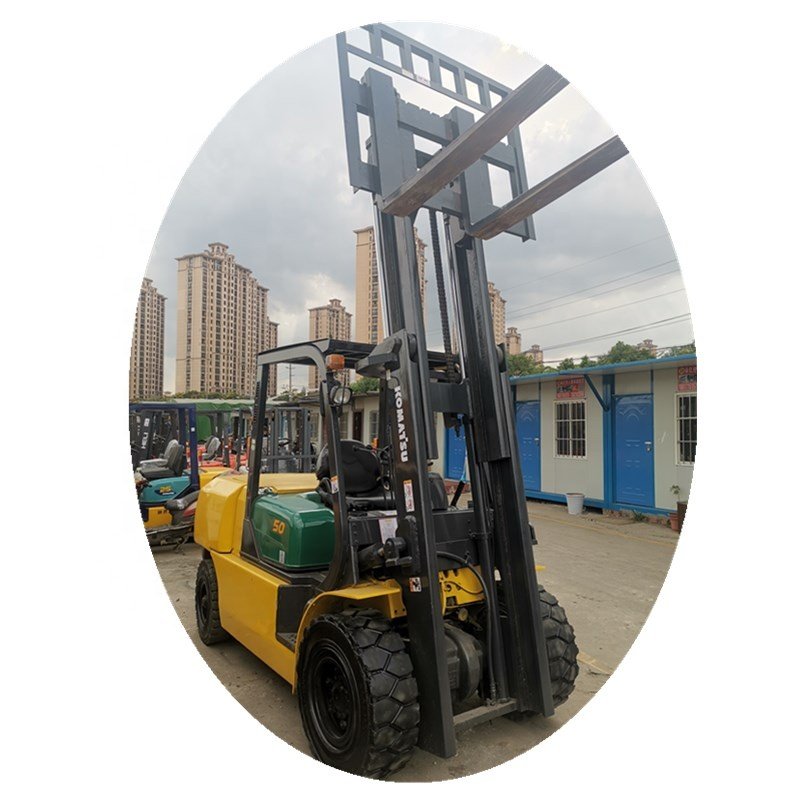 original japan used forklift KOMATSU FD50AT on sale with low working hours cheap price construction machine KOMATSU FD50AT
