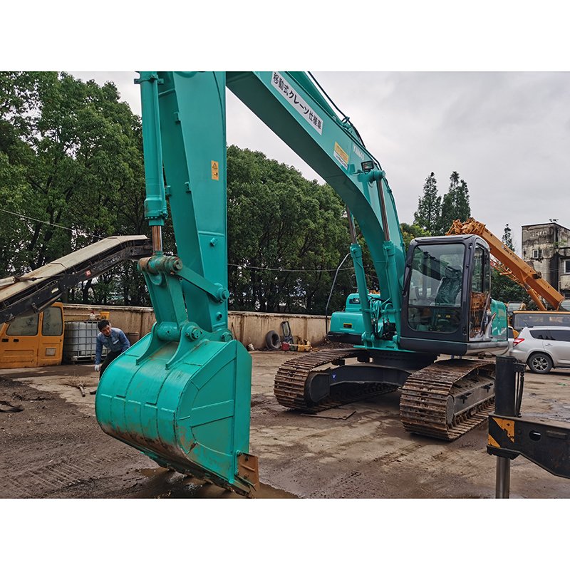 Hot Sell Large Floating Mechanical Soil SK200 Japanese Kobelco durable Used Excavator Digger Machine In stock