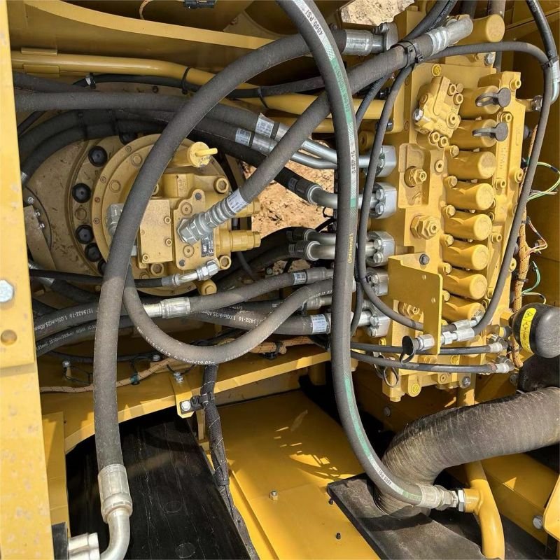 Equipment secondhand crawler low hours digger Construction digger low hours Used excavator Cat323GX