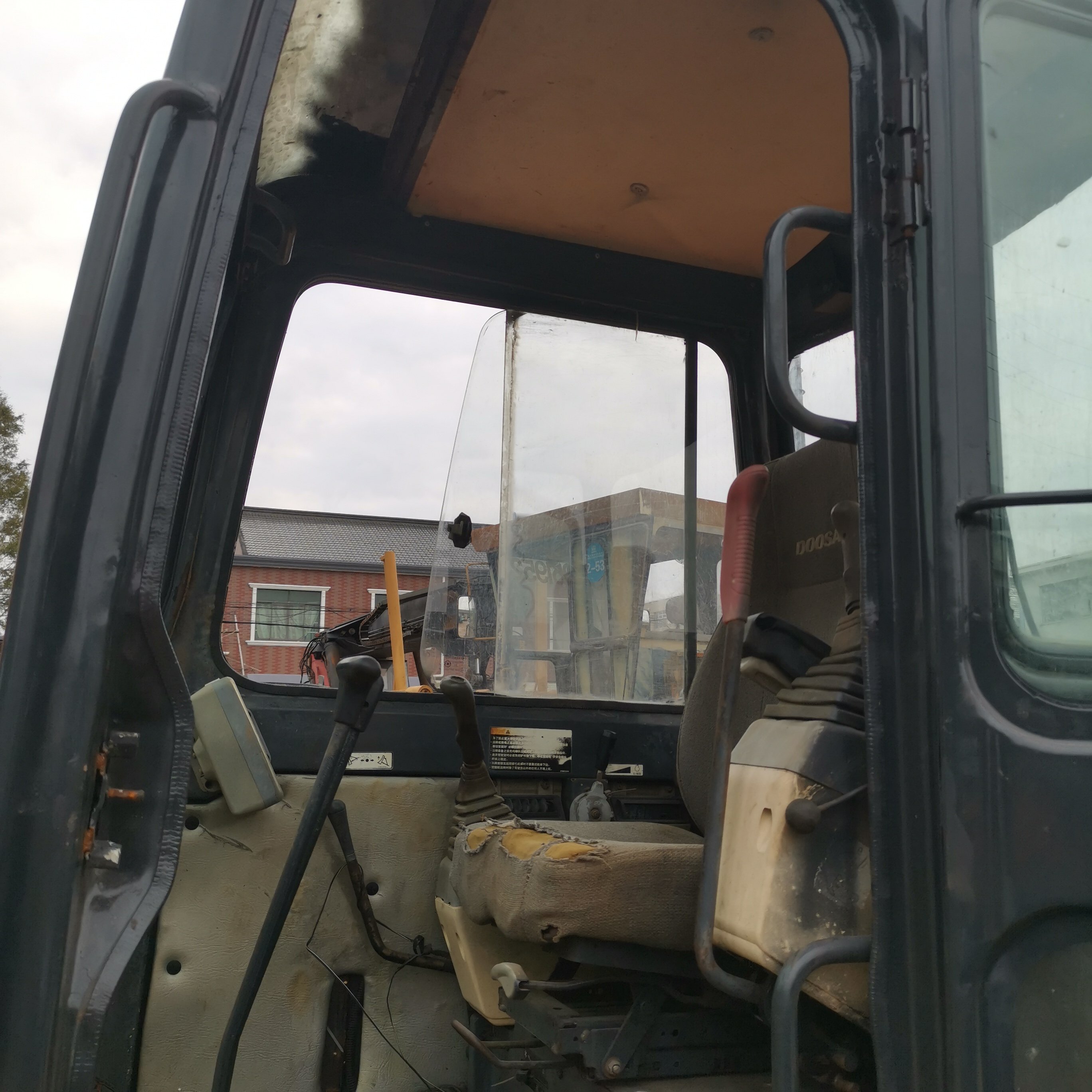 cheap price good quality Doosan dh 55 used excavator mini excavator 5 ton doosan dh55