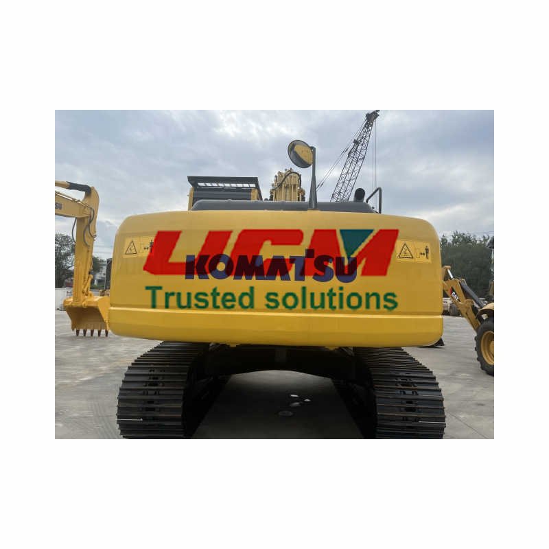 Used Komatsu PC110 excavator small second hand Komatsu PC220-8 excavators 11 ton earth moving digger construction machinery