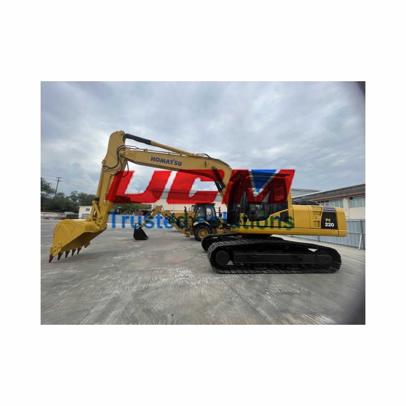 Used Komatsu PC110 excavator small second hand Komatsu PC220-8 excavators 11 ton earth moving digger construction machinery