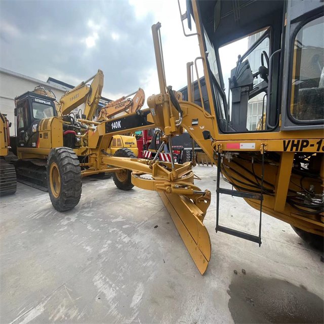 Used Caterpillar 140H Hot Sale Used Caterpillar Japan Diesel High Demand Used Machinery Motor Graders 140K