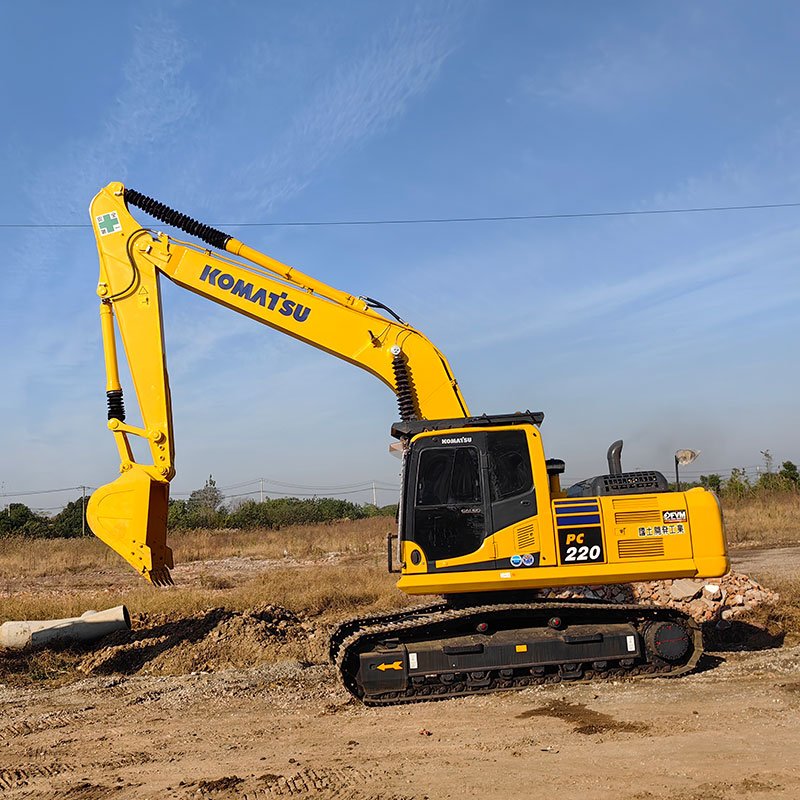 Japan 22 ton used Komatsu PC220 PC220-8 hydraulic excavator second hand Komatsu 220 220-8 earth moving machine crawler digger