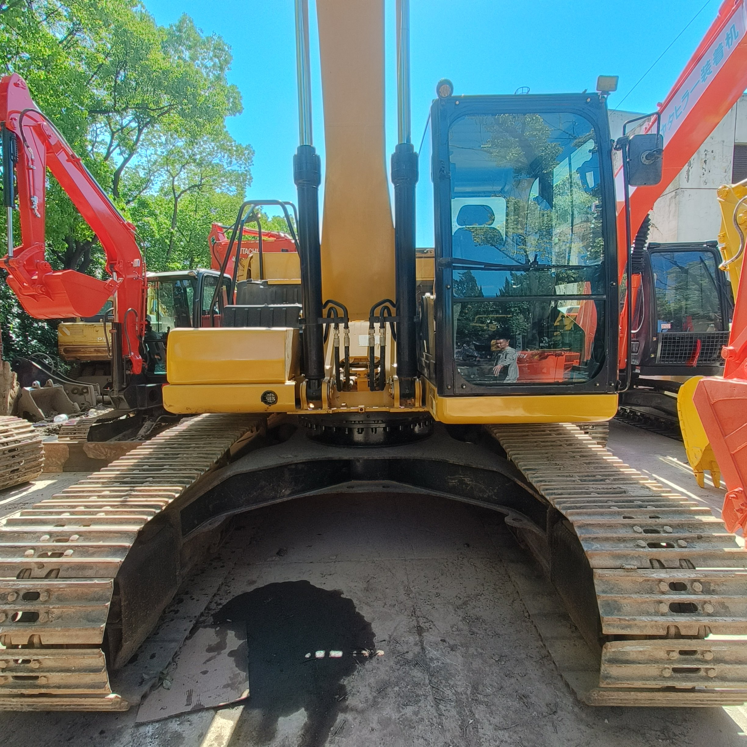 Original Paint Caterpillar Used 320D excavator Cat 320 320DL 320GC excavators for sale