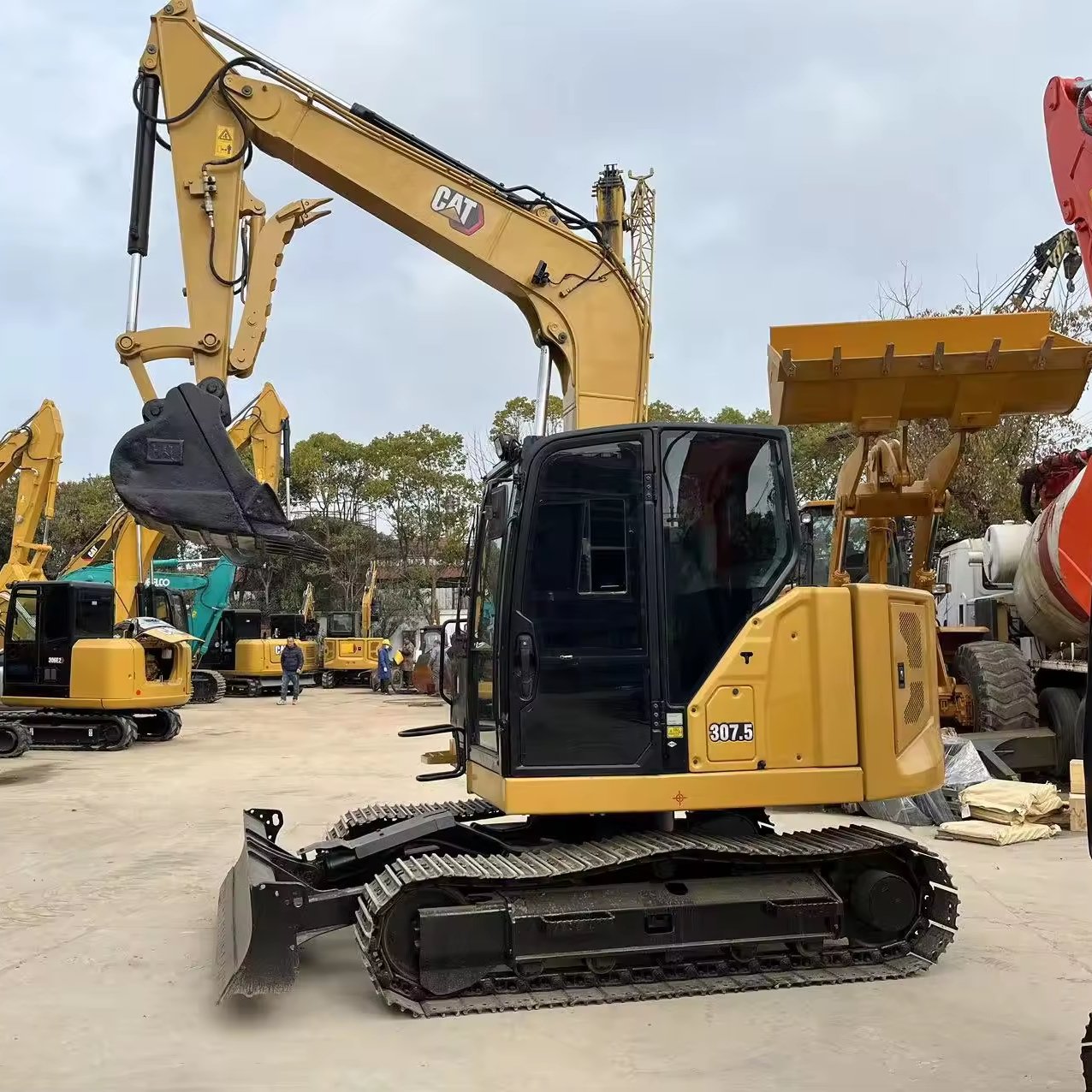 Used excavator Caterpillar CAT307.5 mini excavator 1.5ton 3ton 5ton used crawler excavator machine