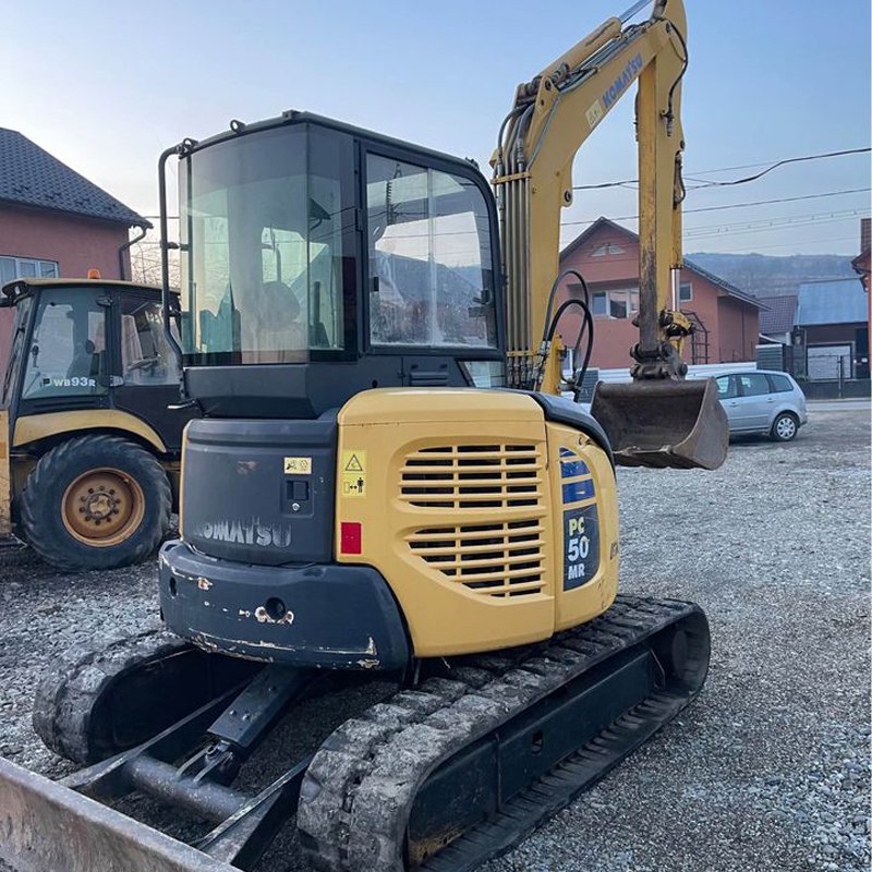 Komatsu mini rubber digger PC50 shovel used, low price PC50MR rubber chain excavator tracked