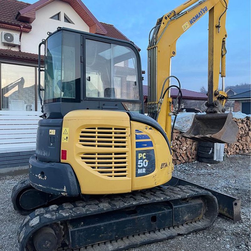Komatsu mini rubber digger PC50 shovel used, low price PC50MR rubber chain excavator tracked