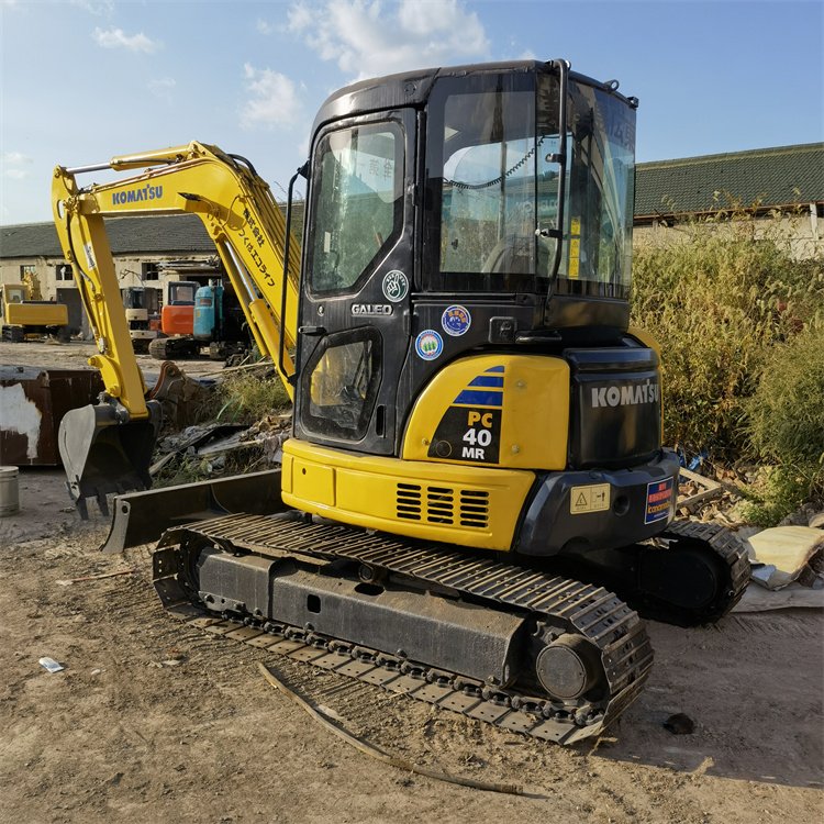 Mini excavator 1 ton /3 ton /5 ton komatsu PC40 excavator used tractors / traktor