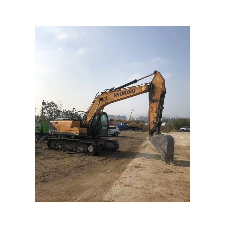 excavation equipment Hyundai 225 crawler excavators construction site machinery digger used excavator