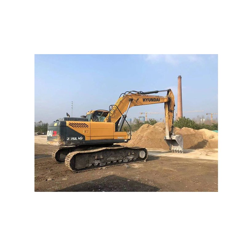excavation equipment Hyundai 225 crawler excavators construction site machinery digger used excavator