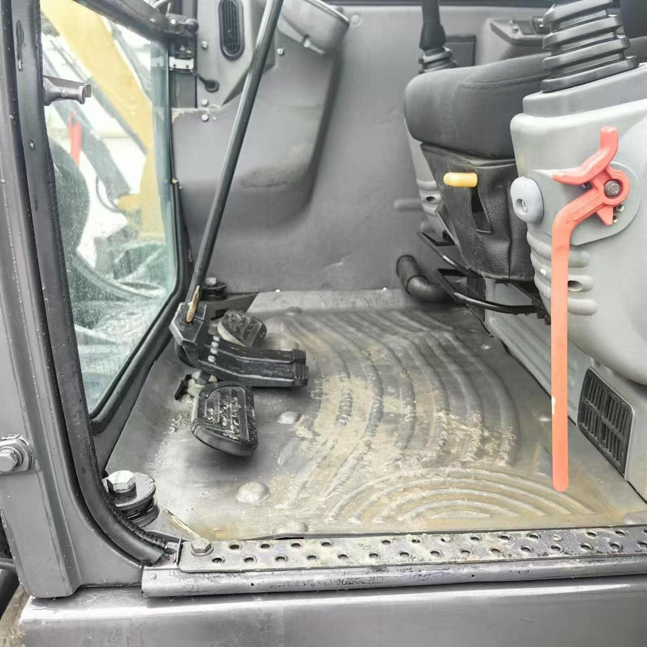 Used Excavator Hyundai ec55 wheeled excavator 5ton mini excavator cheap price used engineering construction machinery for sale