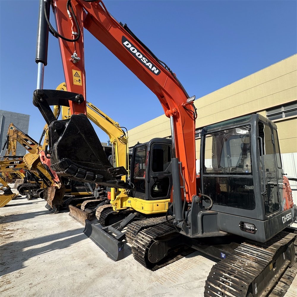 Used industrial machinery Doosan DH55-V Hydraulic Crawler Excavator Good Performance Used digging machine for Sale