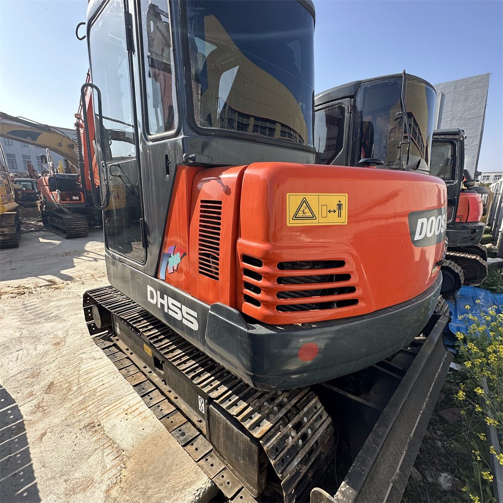 Used industrial machinery Doosan DH55-V Hydraulic Crawler Excavator Good Performance Used digging machine for Sale
