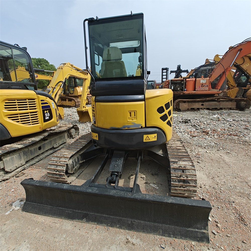 New Arrival Used Komatsu PC35MR 3Ton Crawler Excavator Caterpillar Model PC200 with Core Components Engine and Pump for Sale