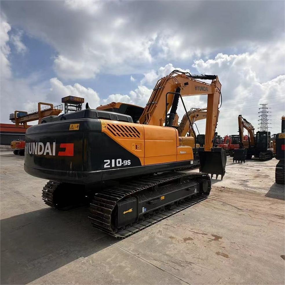 Crawler Excavator Low Price 21TON Used Machine Hyundai 210-9 Used Hyundai 210 Excavator In Stock For Sale