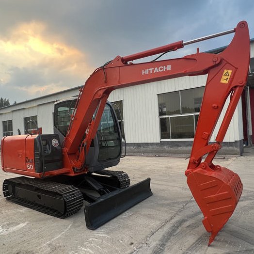 Hitachi Used Crawler Excavator ZX60 Used Original Hitachi Second Hand Mini 6 Ton Digger Construction Machinery in stock