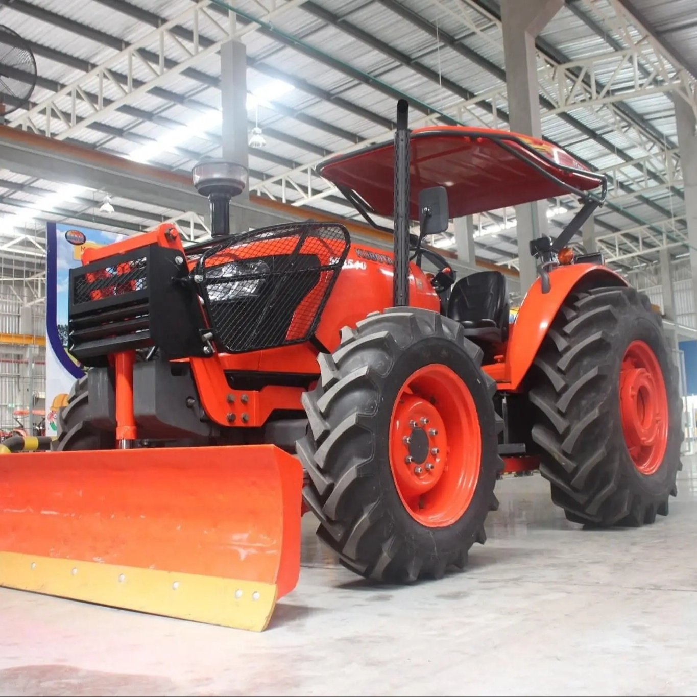 BUY Original Kubota tractor M8540 Available For sale Kubota Agricultural Machinery Tractors Used and New Ready For Export