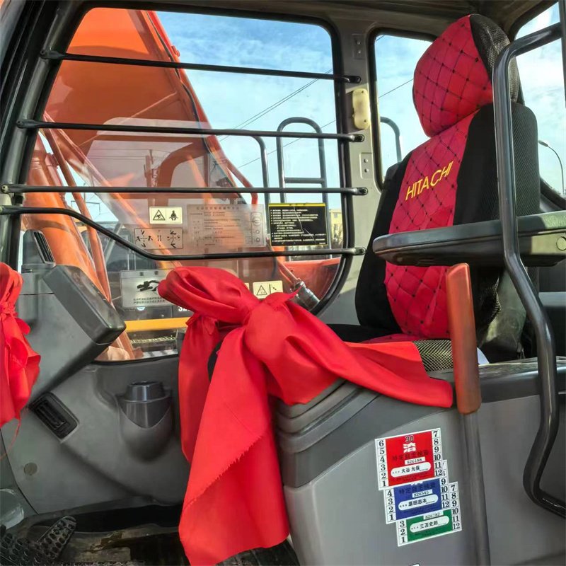 Japanese Original HITACHI ZX120 Excavator Digger Machine Secondhand ZX120 Excavator for Sale