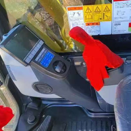 Second-hand excavator, good quality with price concessions