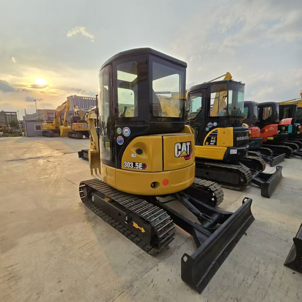 Cat303.5 Mini Used CAT 303.5E Excavator CAT 303.5 Factory Price Mini Excavator Second Hand Machine Cat303.5
