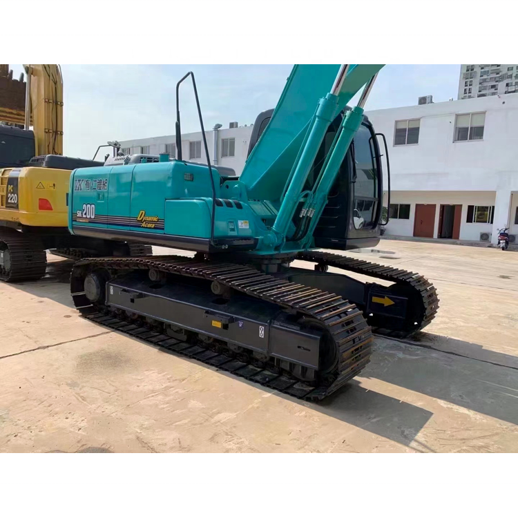 Good price Construction machinery used kobelco excavator SK200 medium tracked earth moving equipment