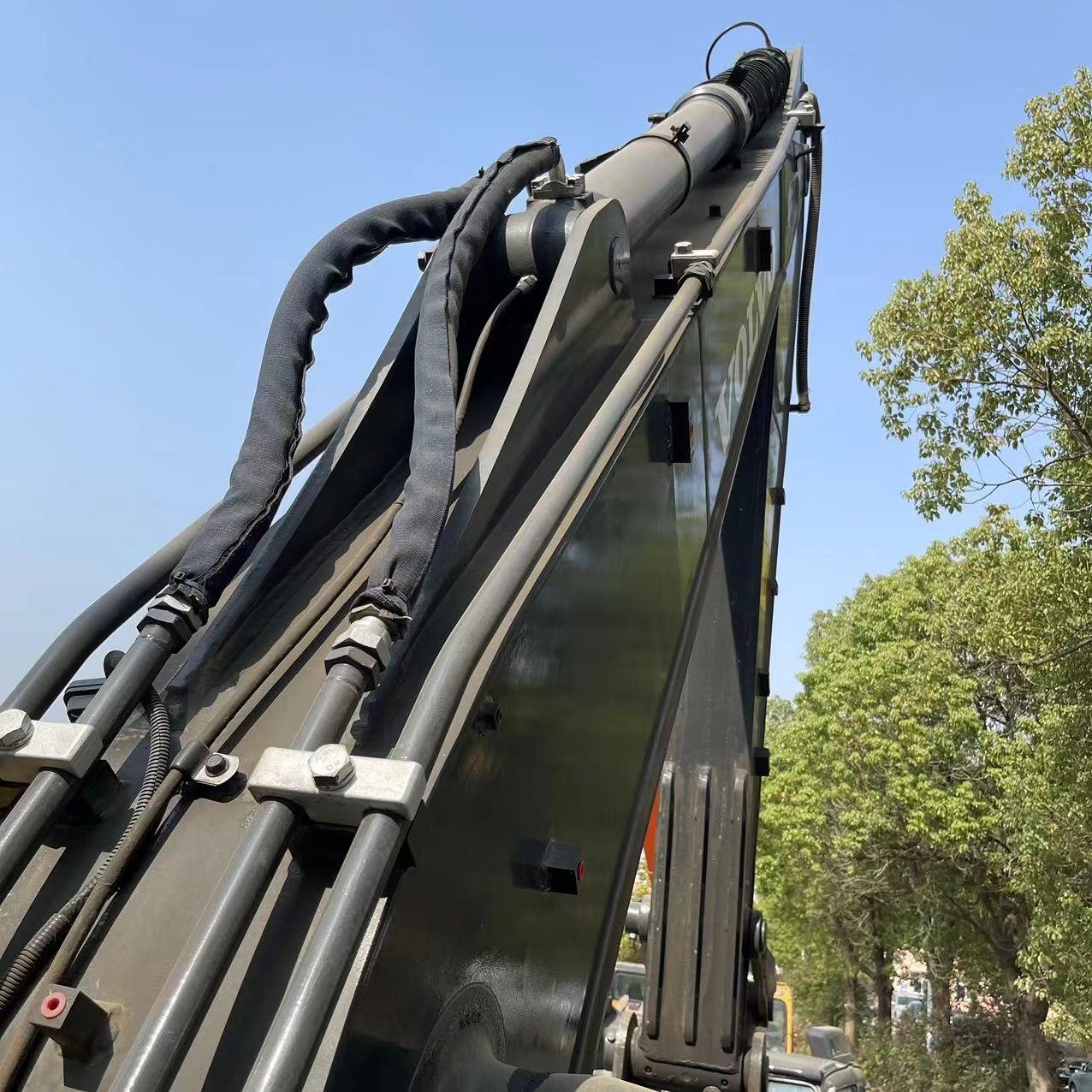 Second hand large Excavator Volvo210 for Sale,Used Earth-moving Machinery 21ton VolvoEC210 in stock ready to ship from japan