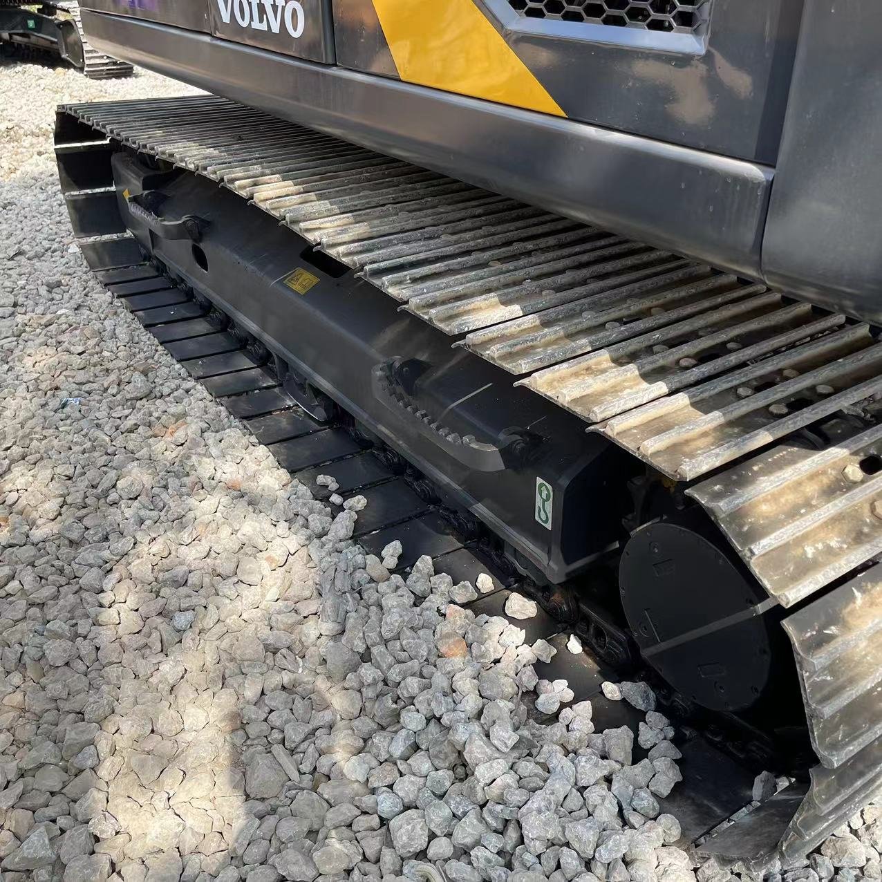 Second hand large Excavator Volvo210 for Sale,Used Earth-moving Machinery 21ton VolvoEC210 in stock ready to ship from japan