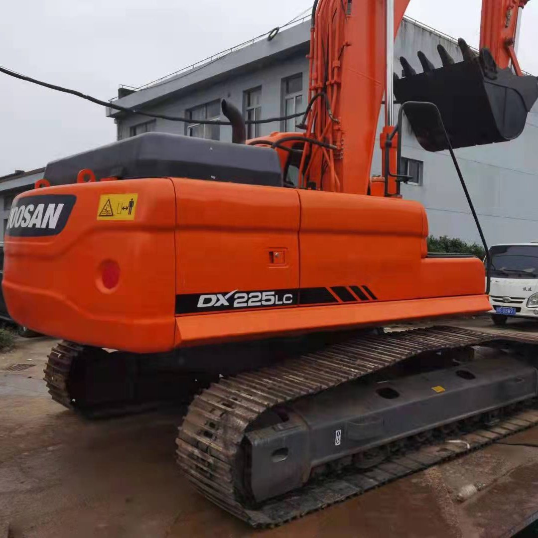 Korea Original secondhand machinery 22.5 TON used digger cheap DOOSAN DX225 used large excavator for sale