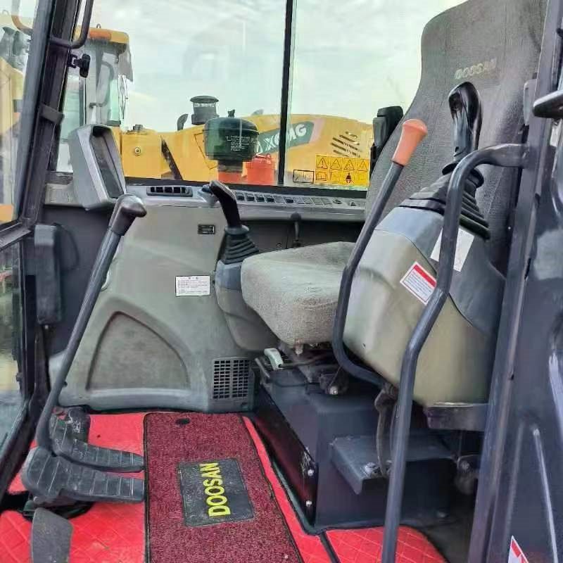 90%New Hot sale Used Crawler Excavator Doosan-DX55