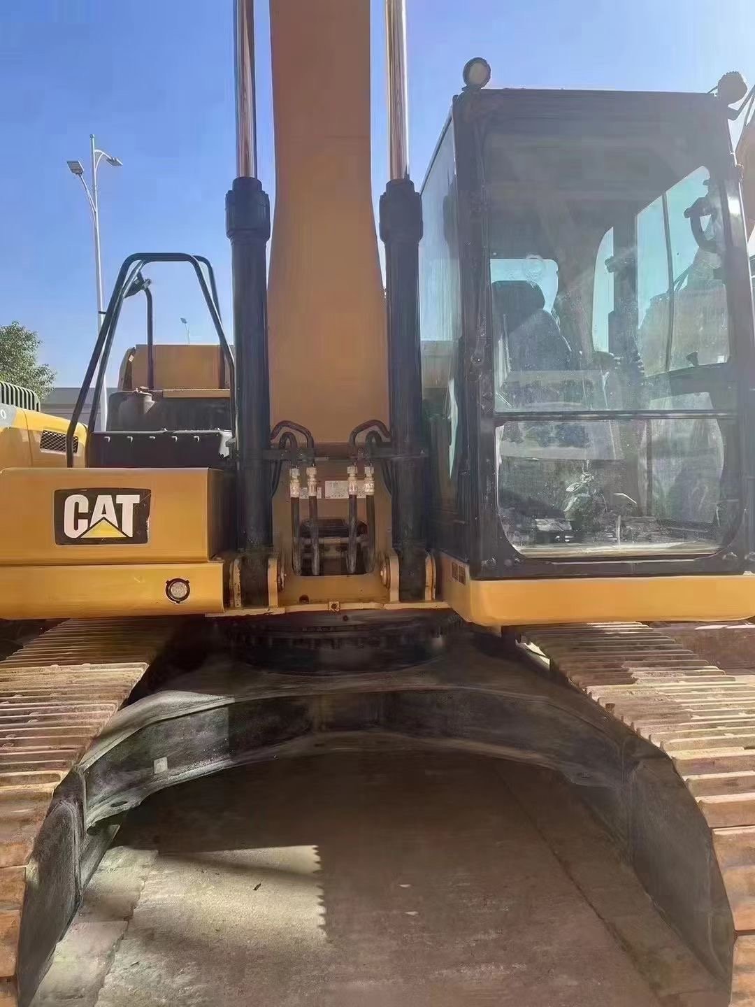 Hot Sale Used Caterpillar CAT320GC 90% New Crawler Excavator Engine Motor Low Price Construction Machinery