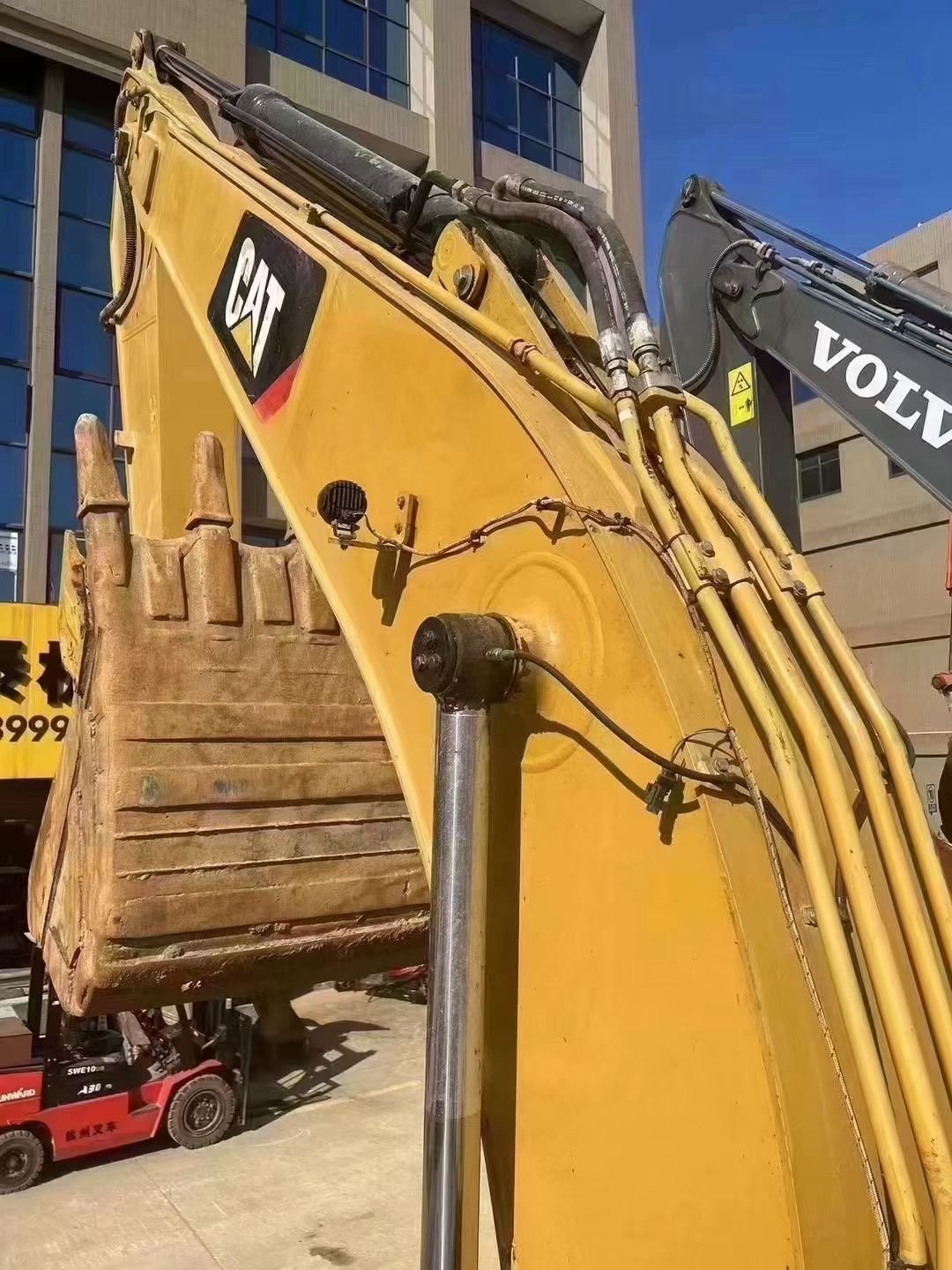 Hot Sale Used Caterpillar CAT320GC 90% New Crawler Excavator Engine Motor Low Price Construction Machinery