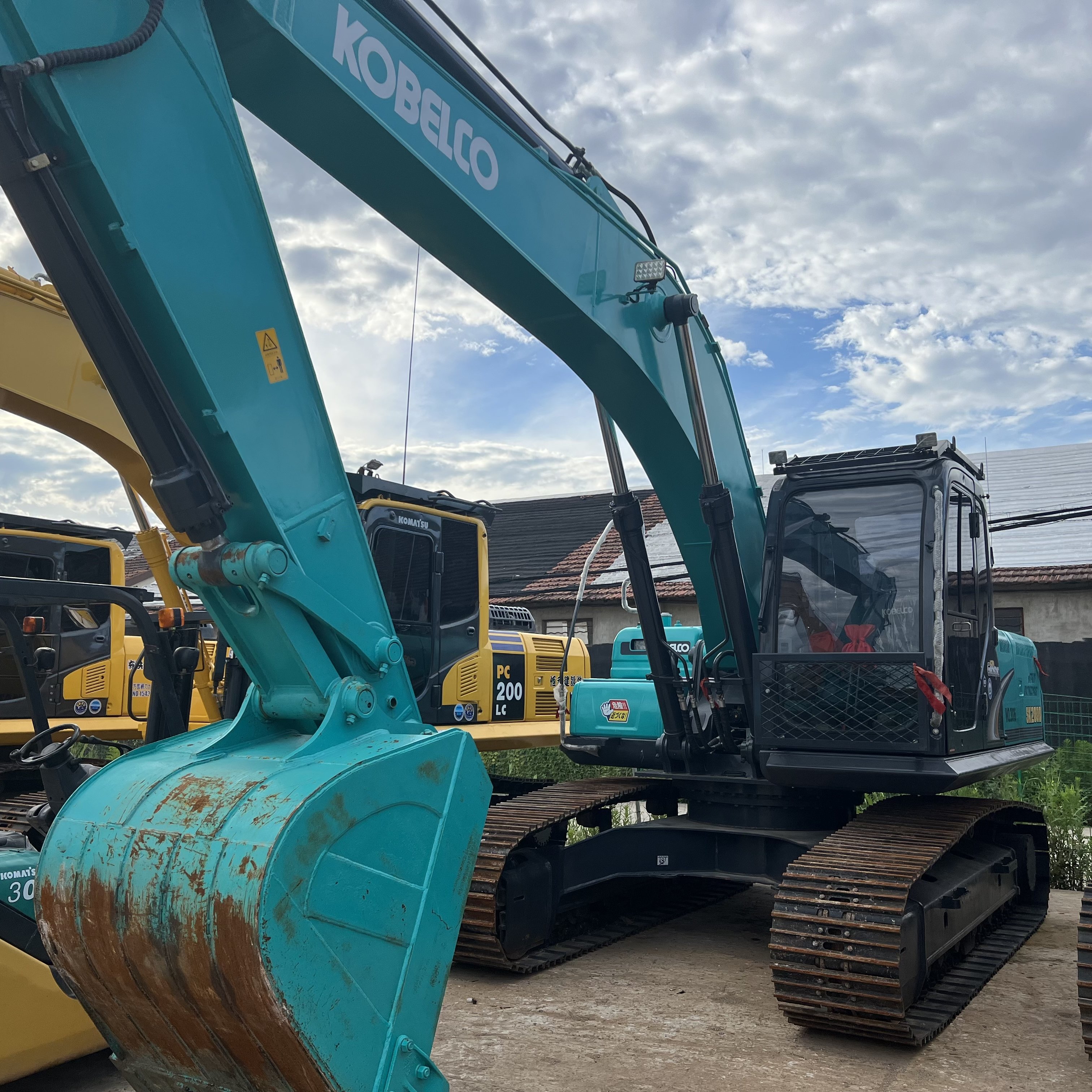 Used Excavator Kobelco Sk200-8 Kobelco Digger Secondhand 20t Construction Machinery Original Equipment