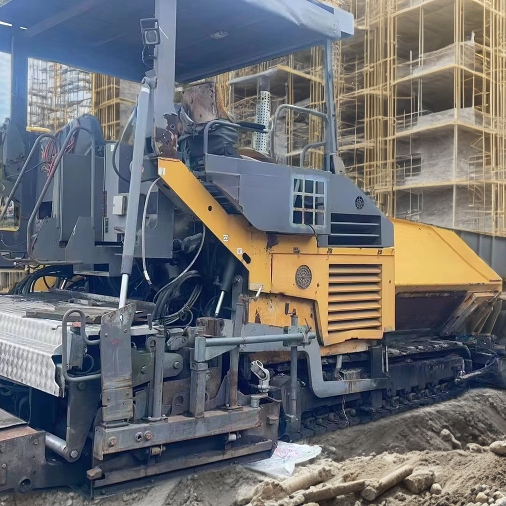 High Quality Used Asphalt Paver Machinery for Road Construction for Paver Projects