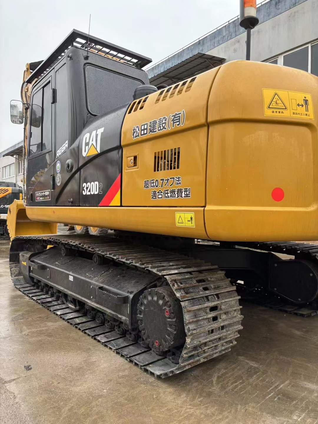 Used second hand performance efficient EXCAVATOR forestry machinery cat320D2 of sale